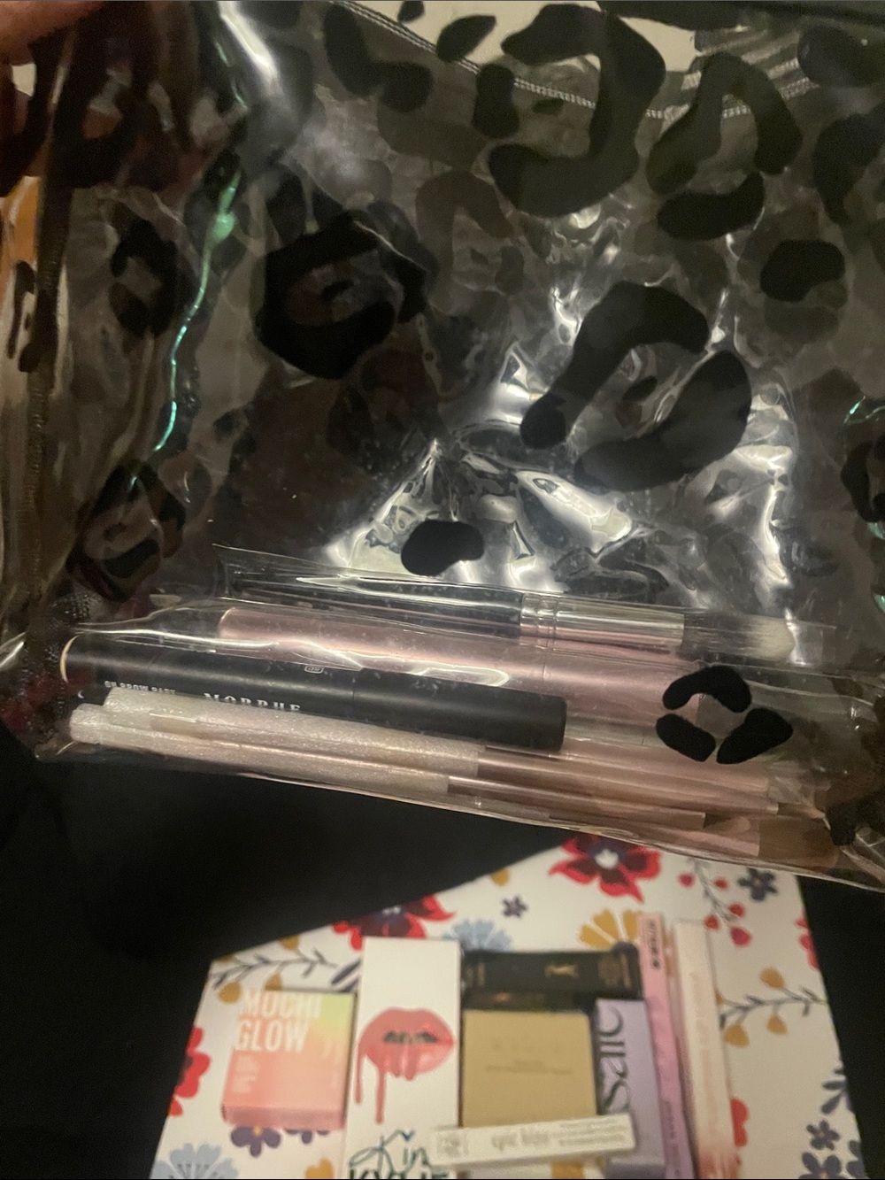 Cosmetic goodie bag with tote bag lot - Picture 3 of 17